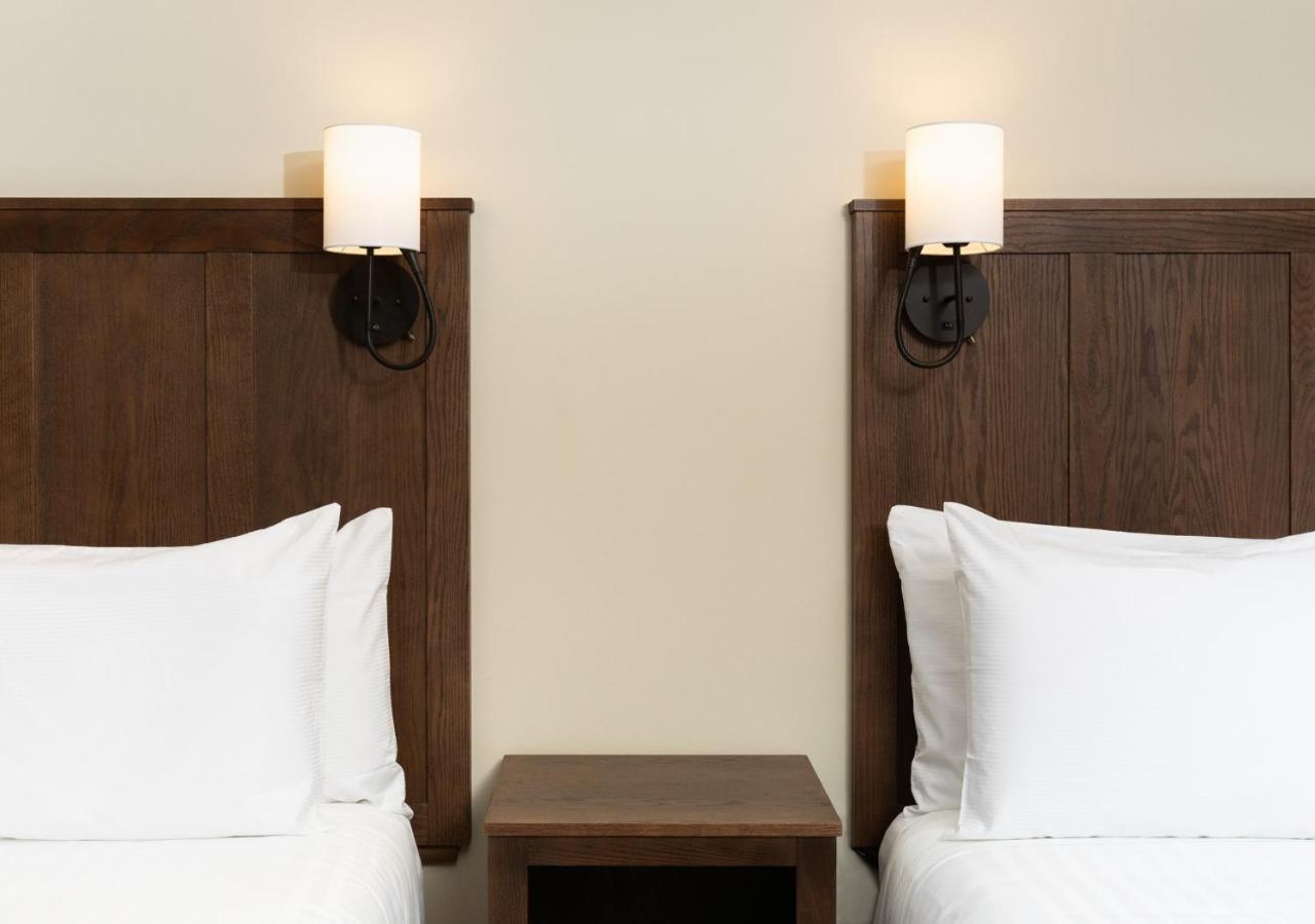 Kanuga Inn & Lodging Хендерсонвилл Экстерьер фото